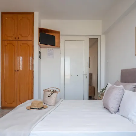 アパート Spiros Ii & 50m From Center 300m From Ideal For Families And Groups