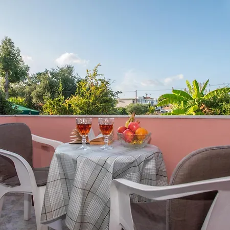 Spiros Ii & 50m From Center 300m From Ideal For Families And Groups ラガナス