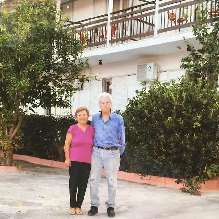 Spiros Ii & 50m From Center 300m From Ideal For Families And Groups 拉加纳斯