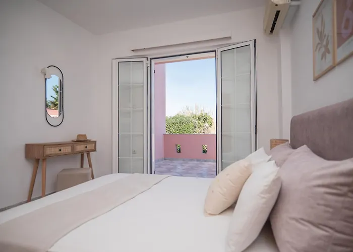Appartement Spiros Ii & 50m From Center 300m From Ideal For Families And Groups