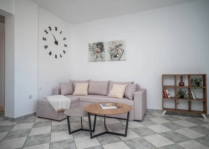 Spiros Ii & 50m From Center 300m From Ideal For Families And Groups Laganas