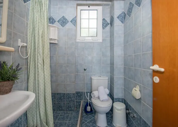 Spiros Ii & 50m From Center 300m From Ideal For Families And Groups * Laganas