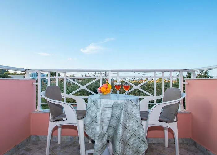 Appartement Spiros Ii & 50m From Center 300m From Ideal For Families And Groups Laganas