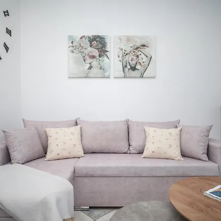 Spiros Ii & 50m From Center 300m From Ideal For Families And Groups לגאנאס