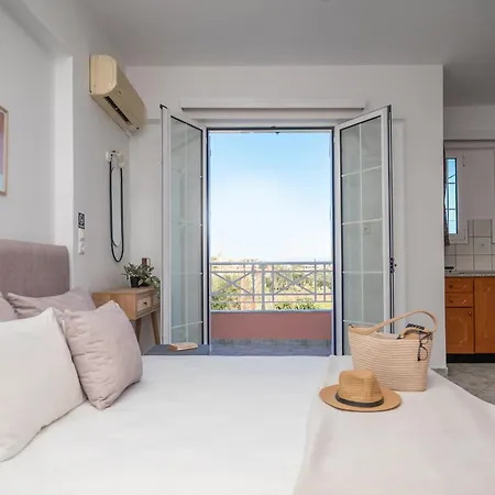 Spiros Ii & 50m From Center 300m From Ideal For Families And Groups