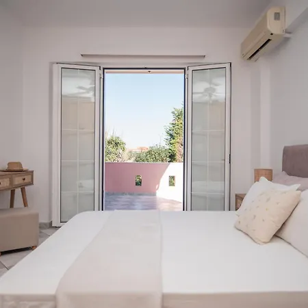 Spiros Ii & 50m From Center 300m From Ideal For Families And Groups