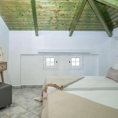 Spiros Ii & 50m From Center 300m From Ideal For Families And Groups Apartment Laganas