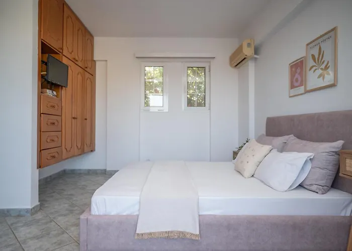 Spiros Ii & 50m From Center 300m From Ideal For Families And Groups Апартаменты *
