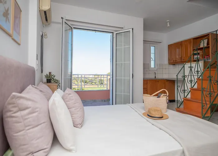 Spiros Ii & 50m From Center 300m From Ideal For Families And Groups Апартаменты