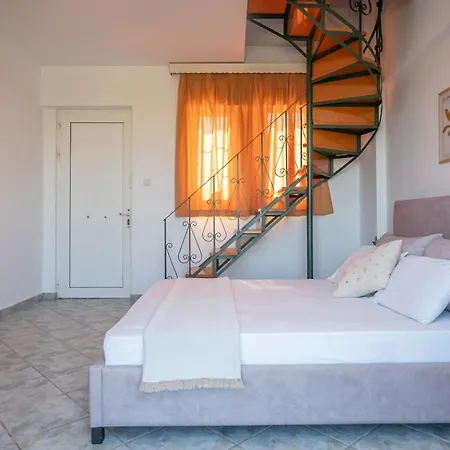 Apartament Spiros Ii & 50m From Center 300m From Ideal For Families And Groups Laganas