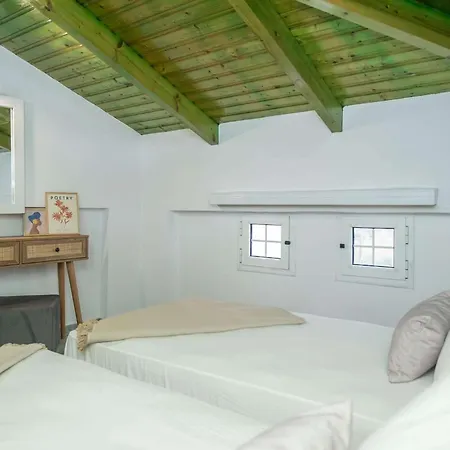 Spiros Ii & 50m From Center 300m From Ideal For Families And Groups Laganas