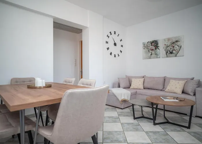 Spiros Ii & 50m From Center 300m From Ideal For Families And Groups