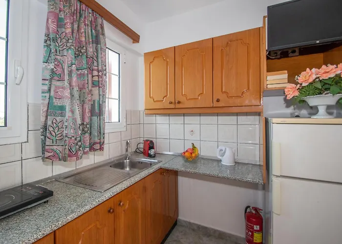Spiros Ii & 50m From Center 300m From Ideal For Families And Groups Laganas
